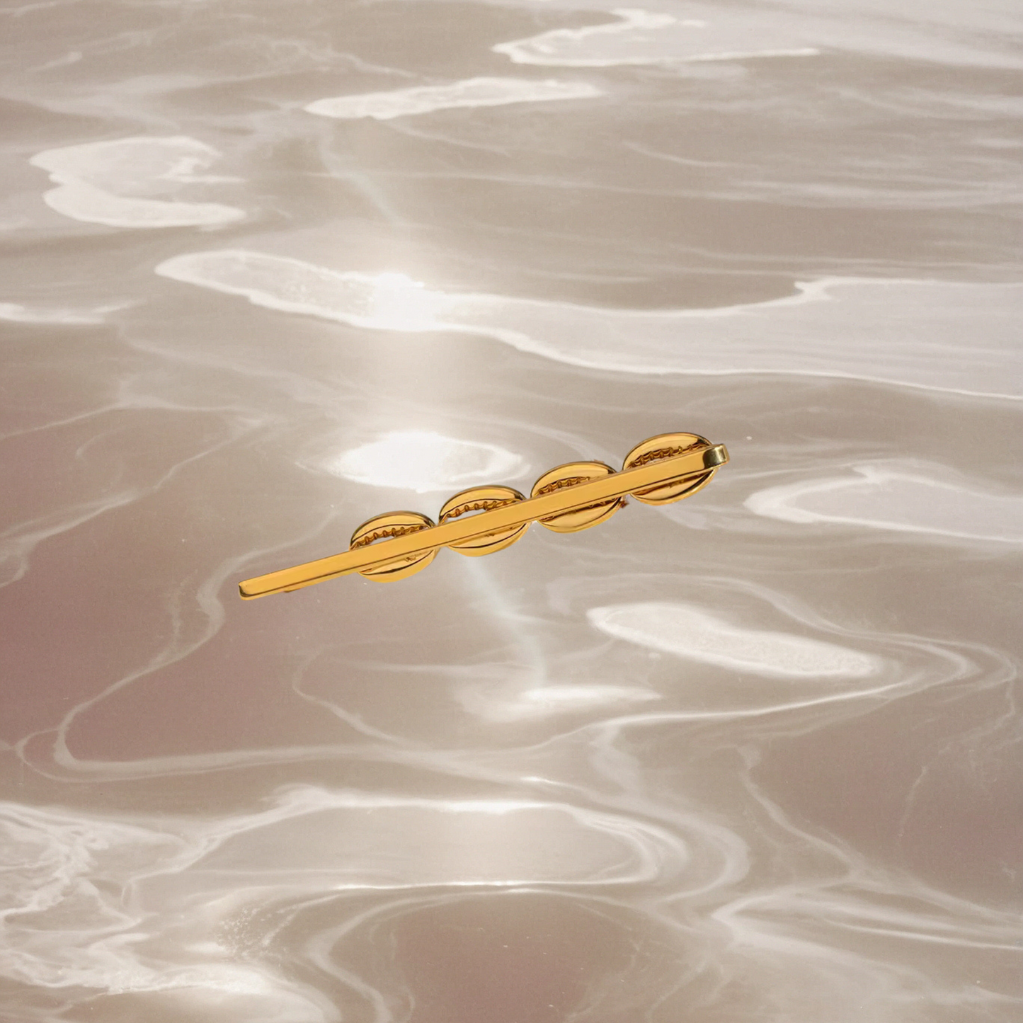 Seashell Luxe Hair Pin