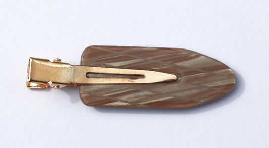 The Isabelle Mahogany Pearl Diamond No Crease Make-up Clip