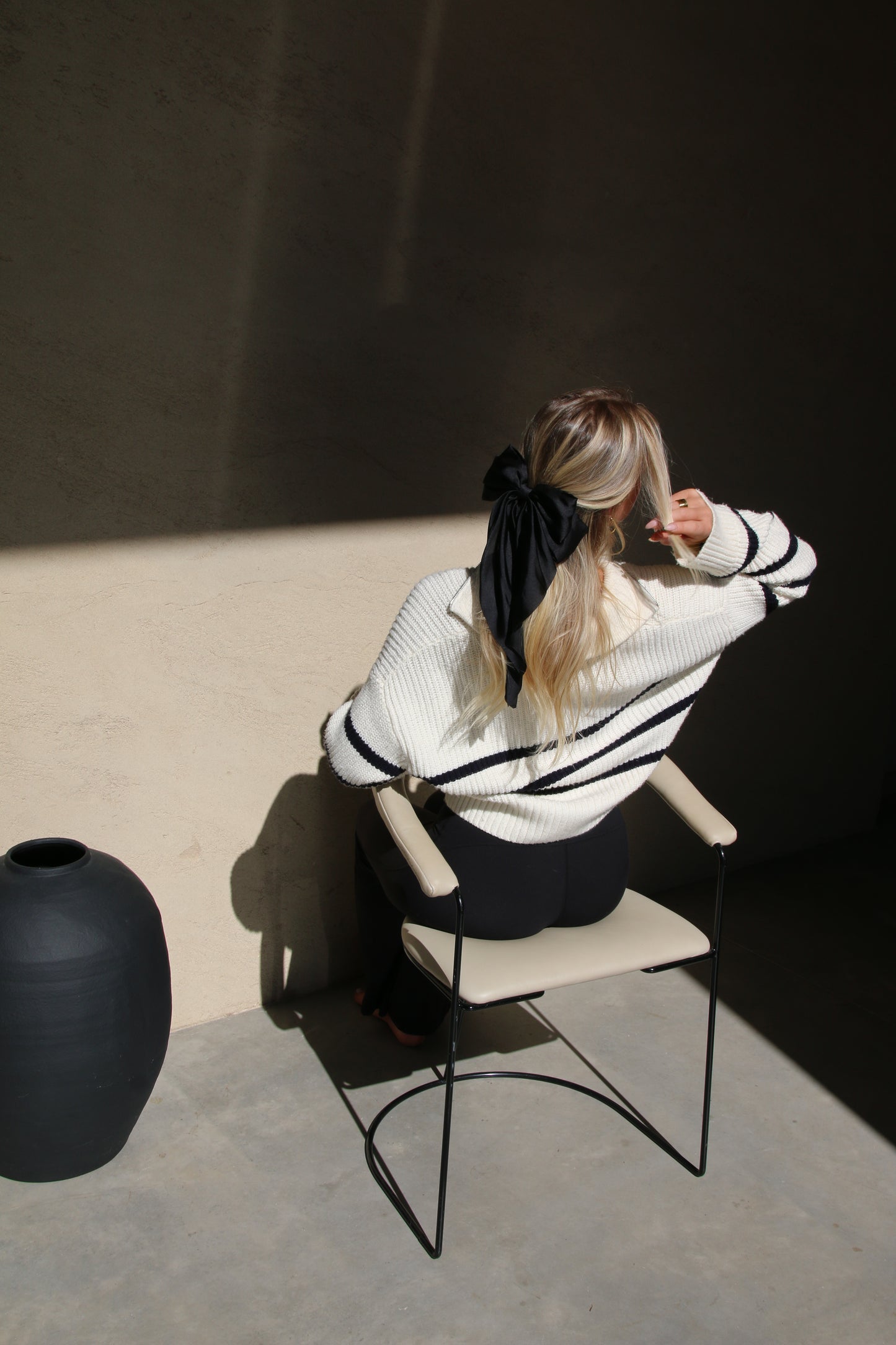 The Simone Black Bow Clip