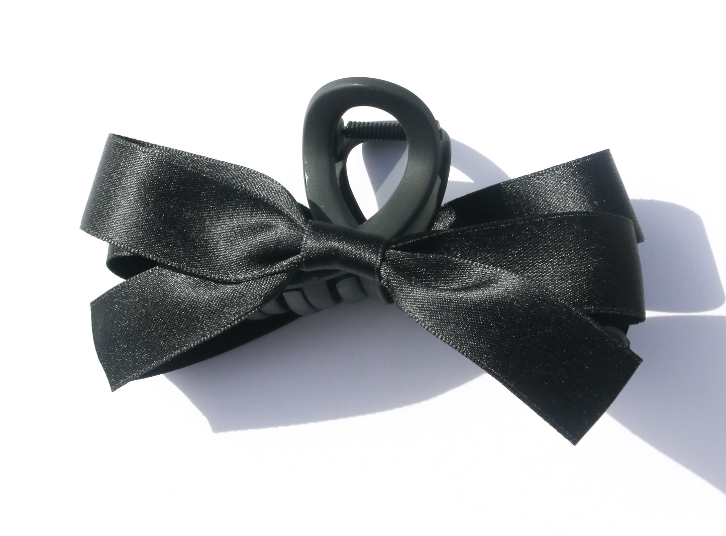 Valentina Matte Black Bow Claw Clip