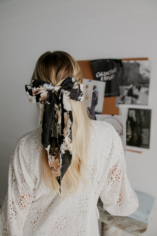 Lex Black Bow